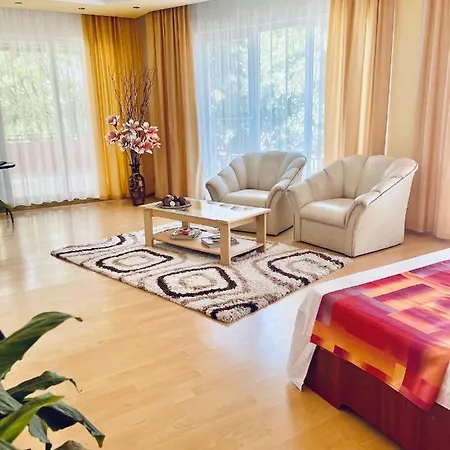 Πανσιόν Casa Constantin Si Elena (adults Only) 3*
