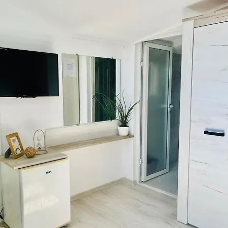 Casa Constantin Si Elena (adults Only) 3* Észak-Eforie